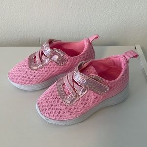 Bebe Toddler Baby Girl Pink Iridescent Sneakers 6
